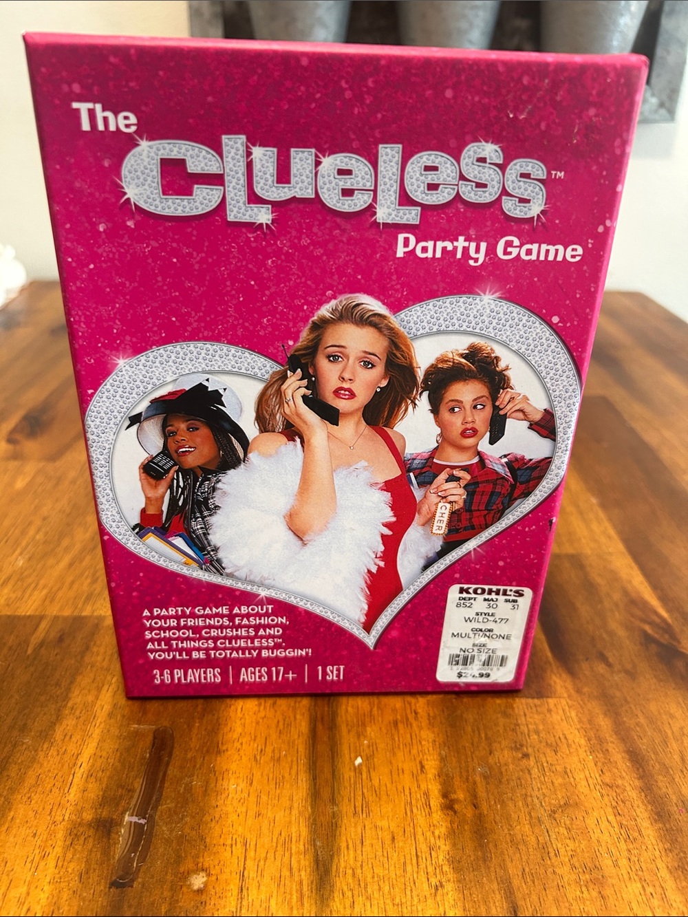 2030 Paramount Pictures "Clueless Party Game" Unsealed Complete Items Ages:17+